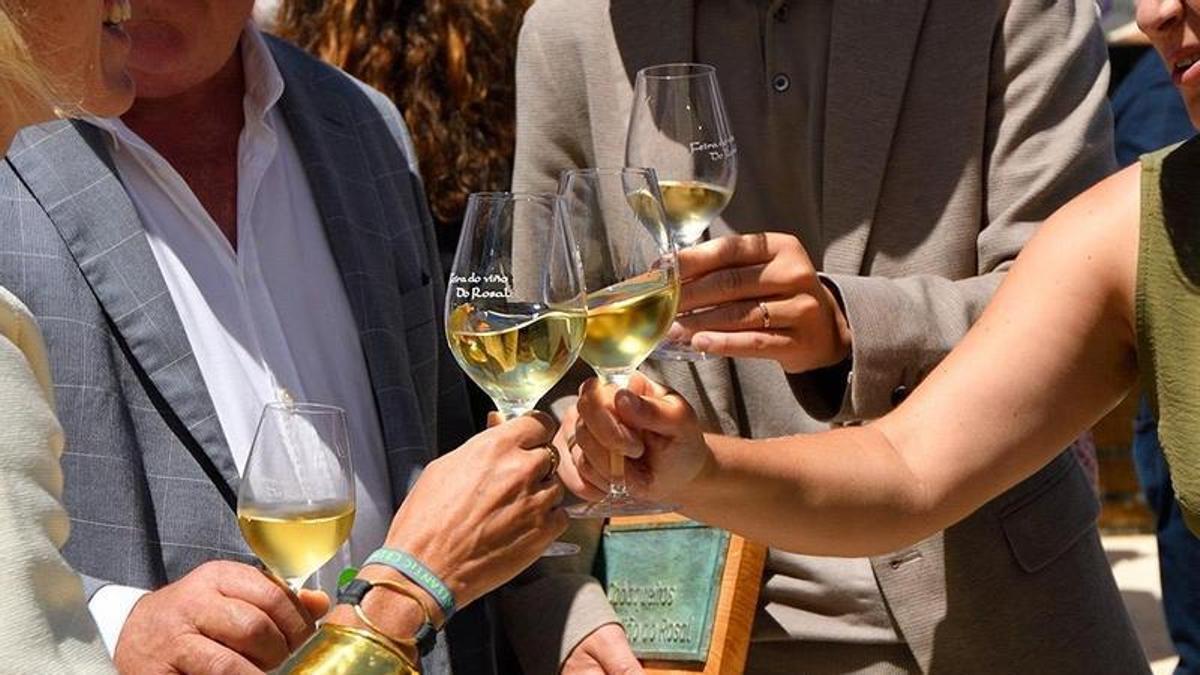 Una pasada edición de la Feira do Viño do Rosal.