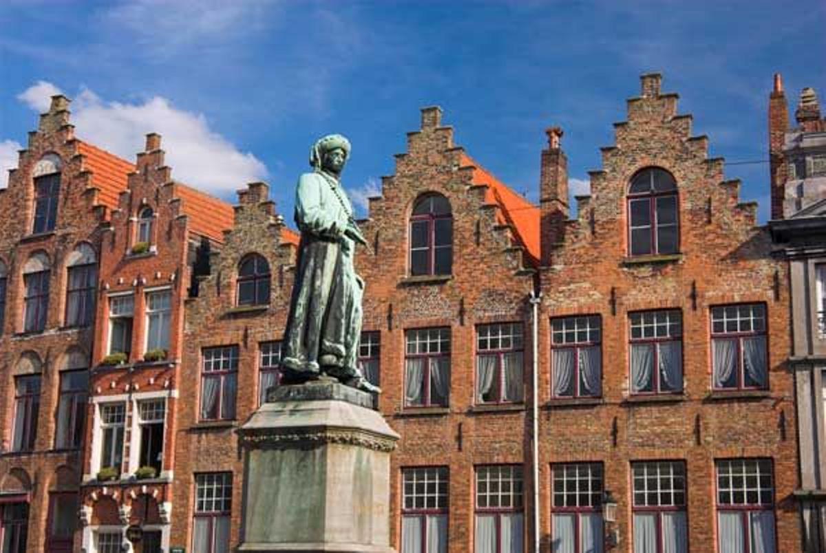 Estatua de Jan Van Eyck