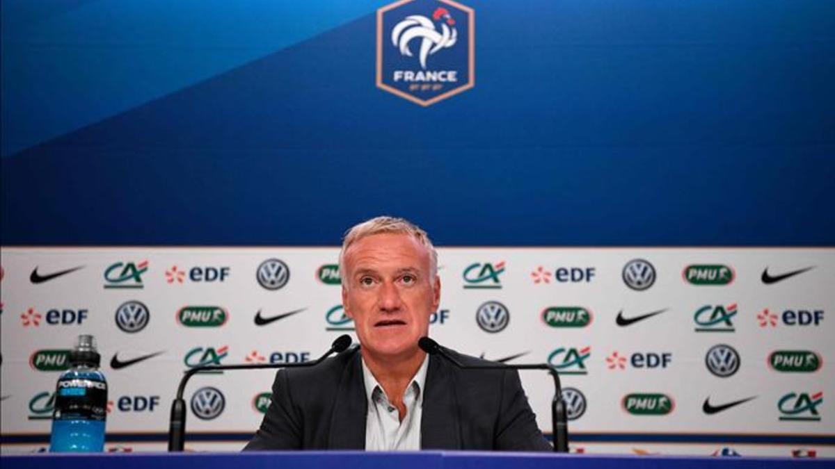 Deschamps, el seleccionador francés, volvió a hablar del 'caso Benzema'