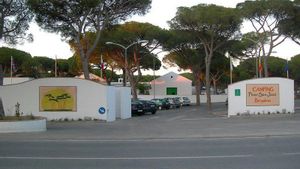 El presunto homicida se refgugió en un camping de la zona y se parapetó tras una mesa