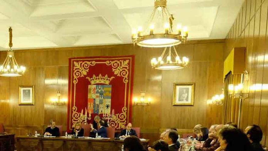 Pleno de aprobación del presupuesto provincial.