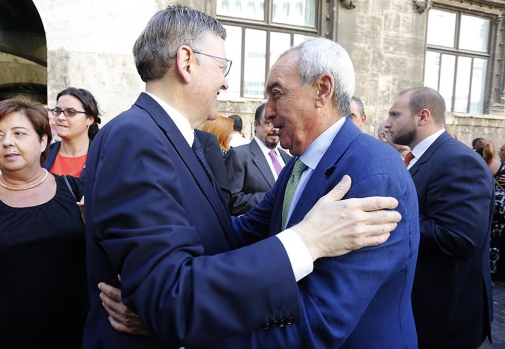 Copetín en la Generalitat