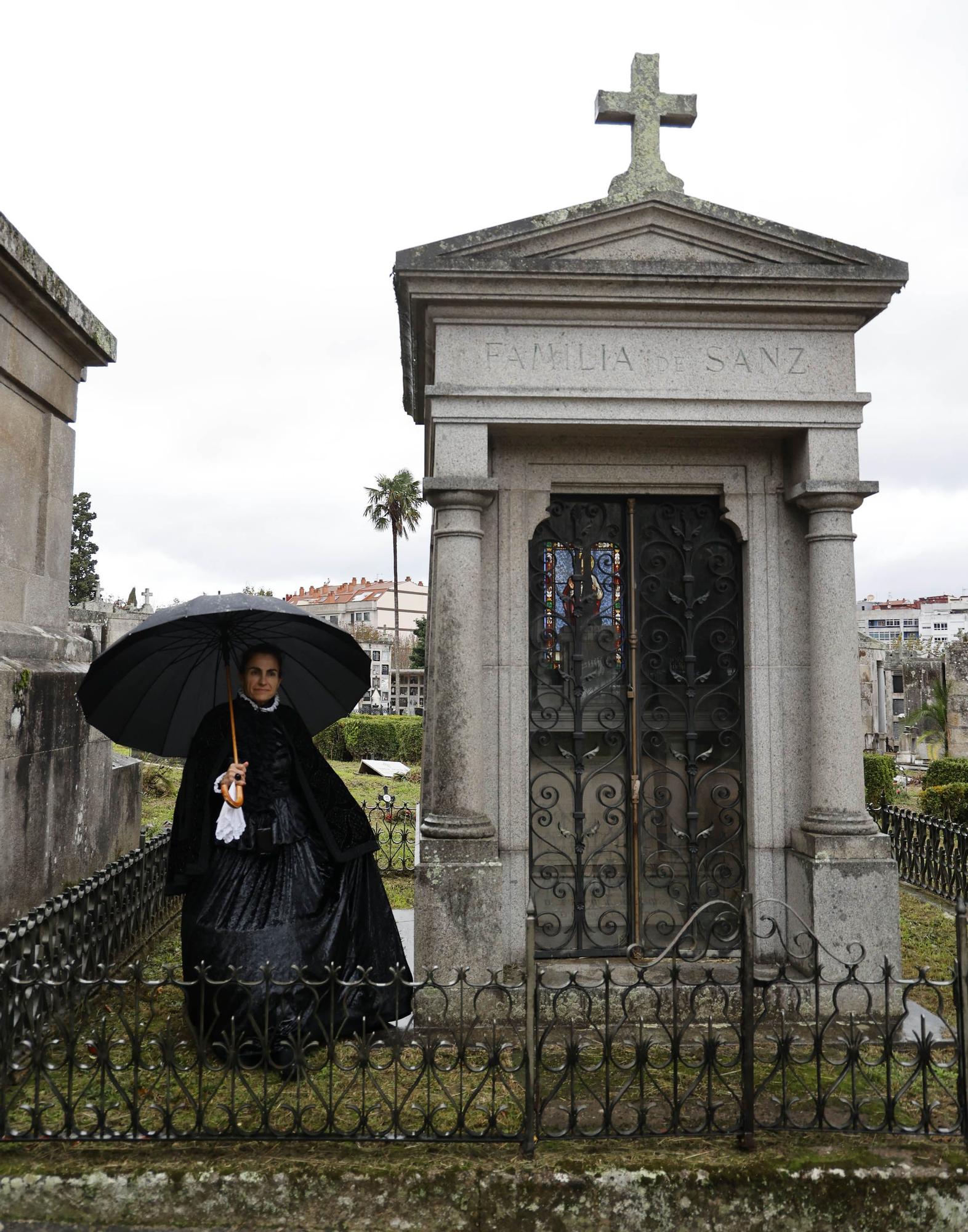 Recorremos el cementerio de Pereiró con Cachamuiña, Concepción Arenal e Irene Ceballos