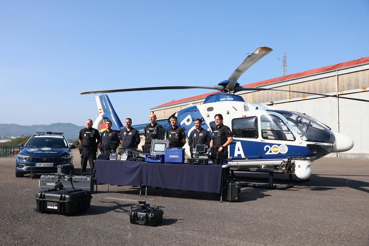 EN IMÁGENES: Los medios aéreos con los que la Policía Nacional vigila Asturias desde el cielo en verano EN IMÁGENES: Los medios aéreos con los que la Policía Nacional vigila Asturias desde el cielo en verano