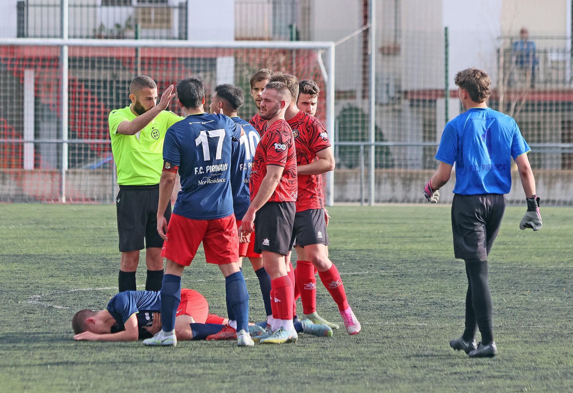 Totes les imatges del partit entre l'Artés i el Pirinaica B