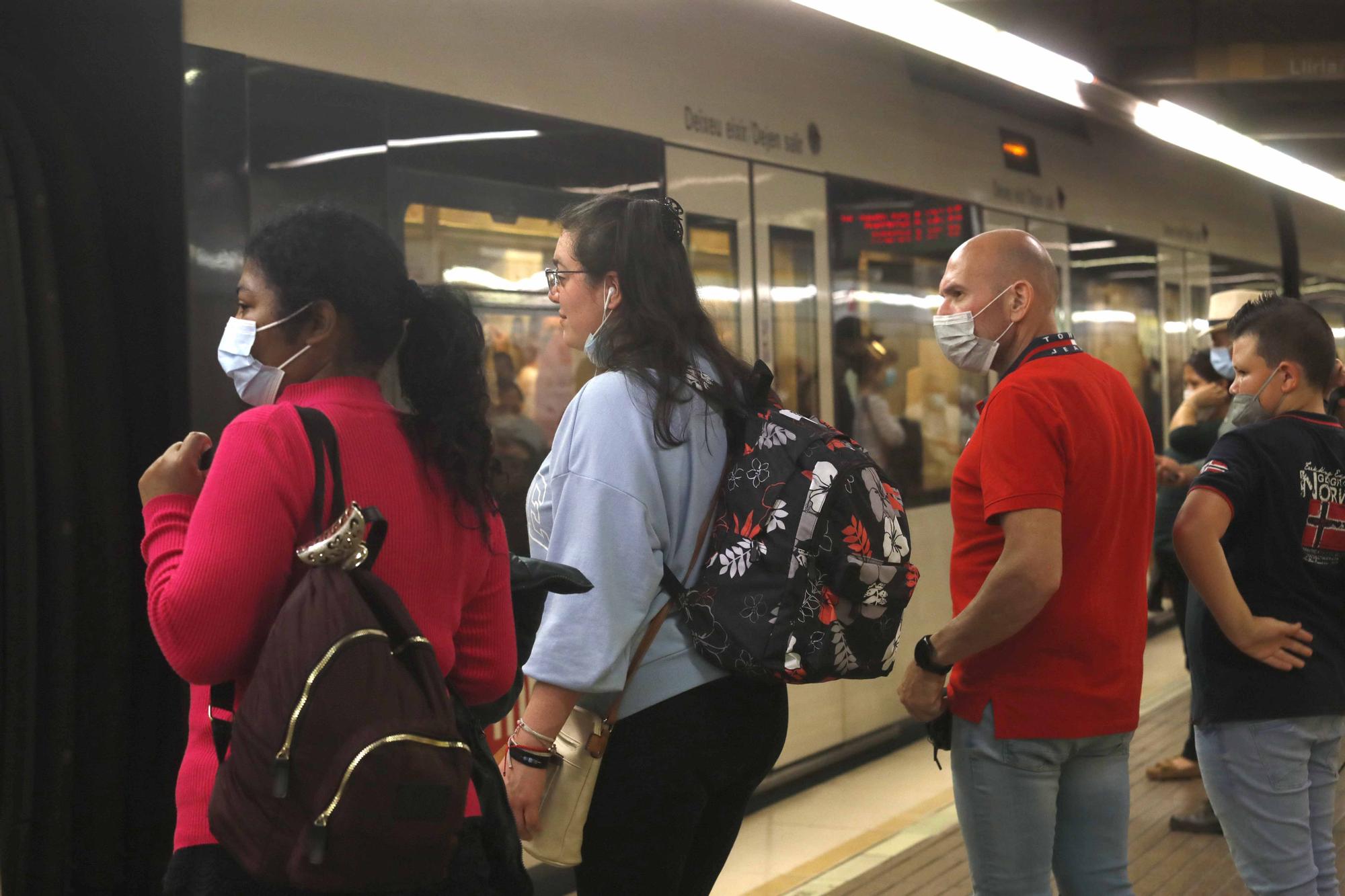 Primer domingo de servicio gratuito en Metrovalencia