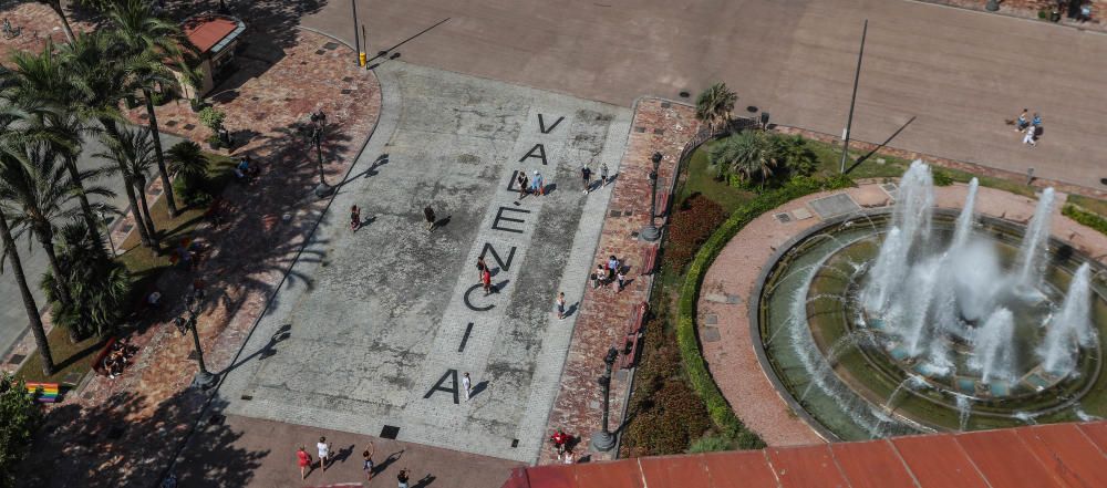 Así luce ya la plaza del Ayuntamiento tras la peatonalizacion