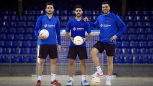 Dyego, Adolfo y Sergio Lozano, en el Palau antes de viajar a Málaga