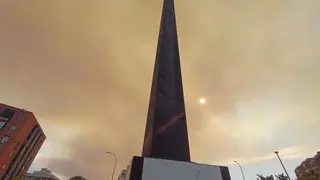El incendio en Méntrida que amenaza a Madrid, en directo: cortada la A-5  a la altura de Navalcarnero