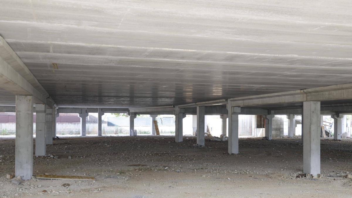 Una imagen de las obra para construir un supermercado de una cadena chilena en Vilablareix.