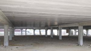Una imagen de las obra para construir un supermercado de una cadena chilena en Vilablareix.