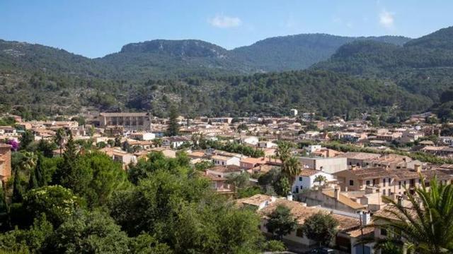 Una foto del municipio de Esporles.