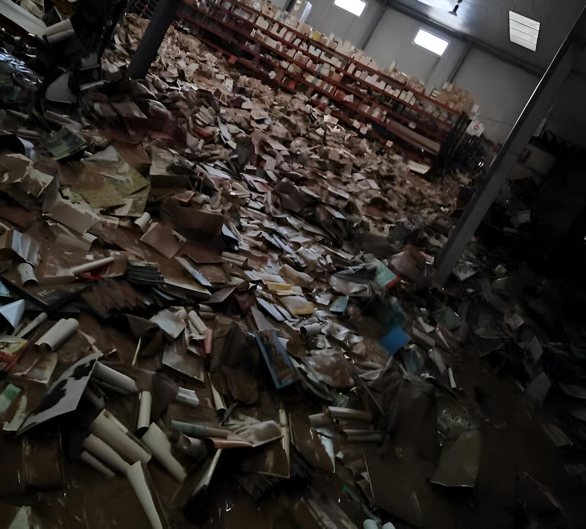 Un fons bibliotecari afectat per la dana.