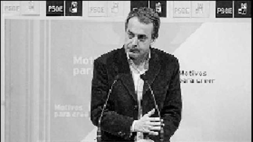 Zapatero, ayer en la clausura de la Convención Municipal del PSOE en Zaragoza