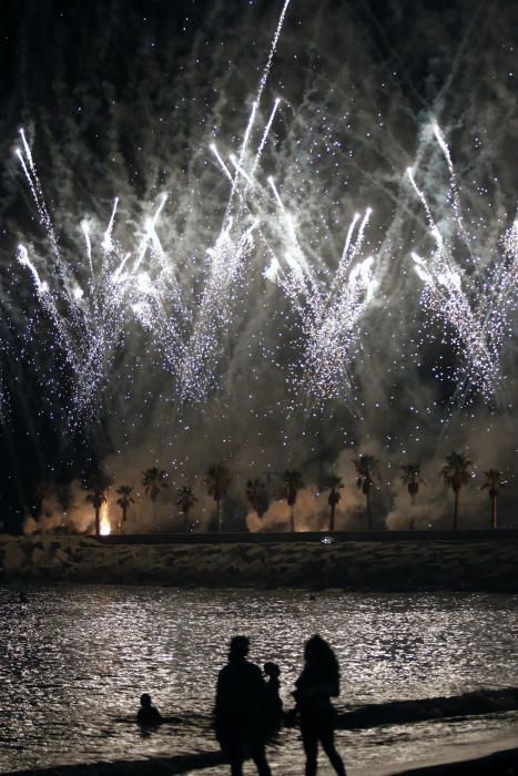 El pregón y los fuegos abren la Feria de Málaga 2019