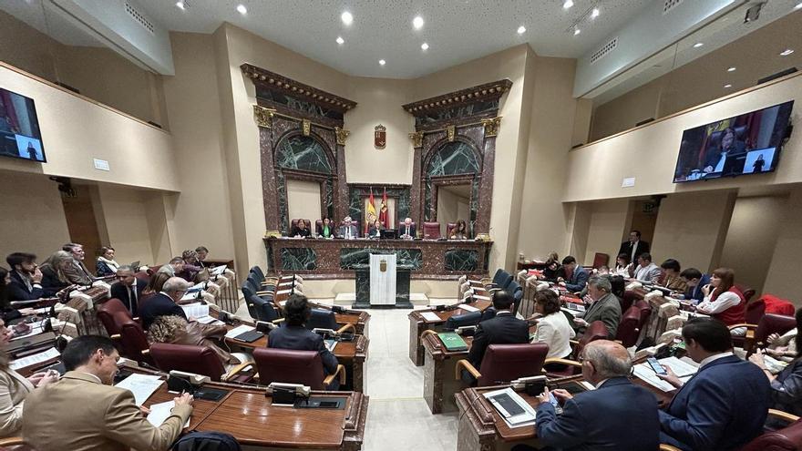 En directo | Sigue el pleno de la Asamblea Regional