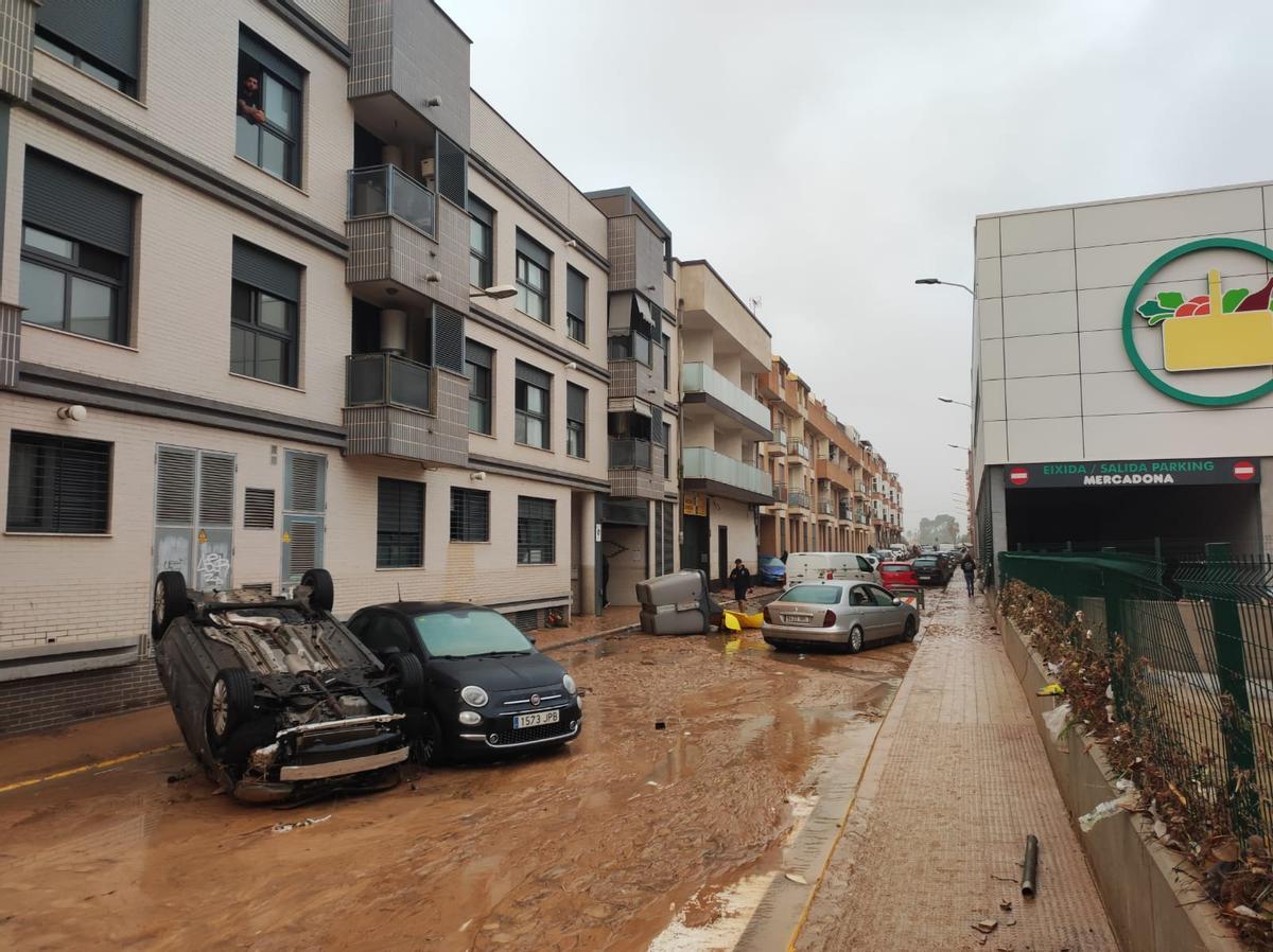 GALERÍA | El desolador paisaje de Paiporta (Valencia), a través del objetivo de un zamorano residente en la localidad