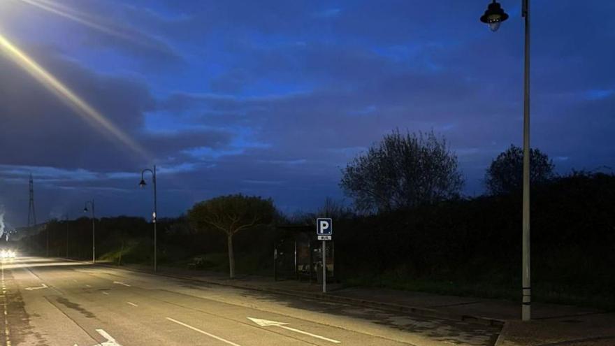 Una de las calles de Los Balagares, sin iluminación.  | A. M.