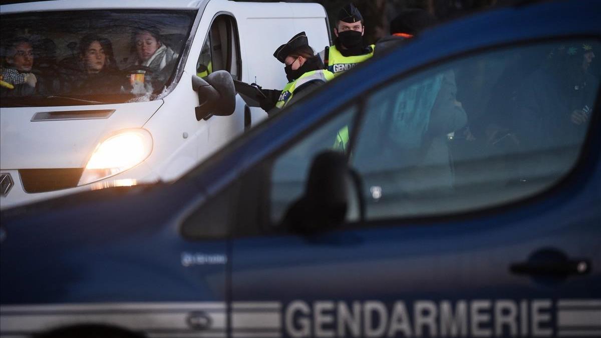 Francia refuerza los controles en frontera por terrorismo