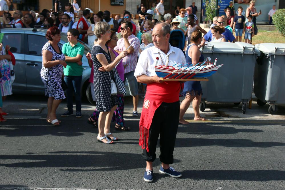 El barrio de El Palo, volcado con la procesión de la Virgen del Carmen.