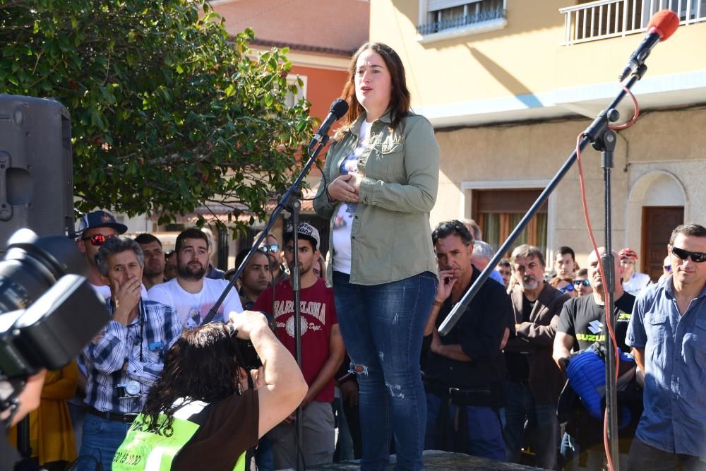 "Seguro que murió sonriendo detrás del casco. Así que os pido que no lloréis por él", dijo su padre