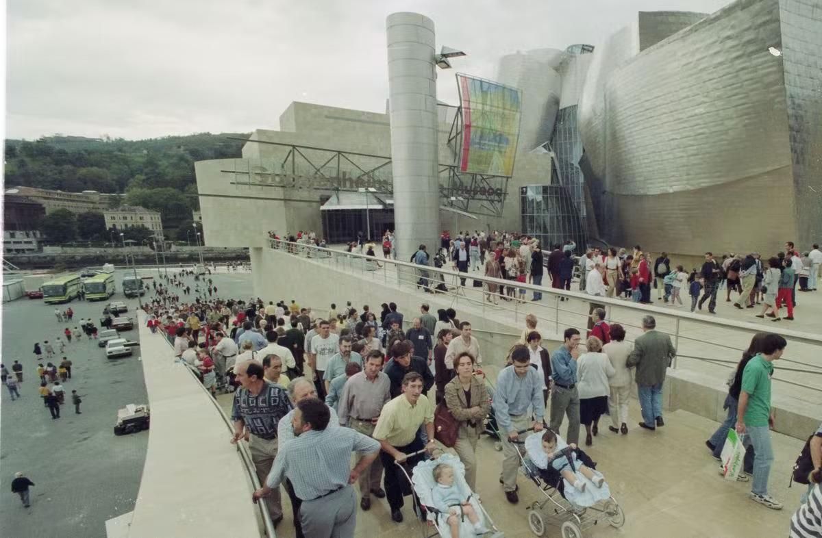 Guggenheim Bilbao: desde la primera piedra hasta la inauguración