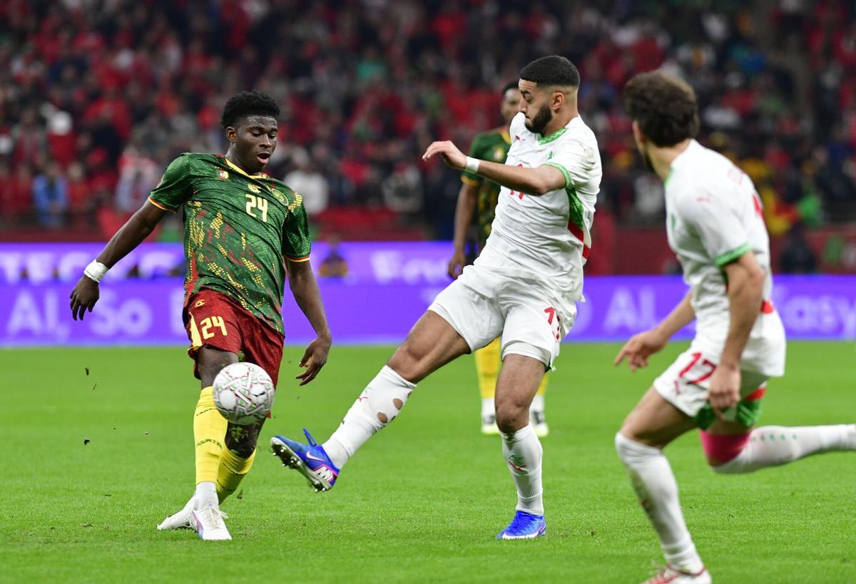 Acción del partido entre Camerún y Marruecos
