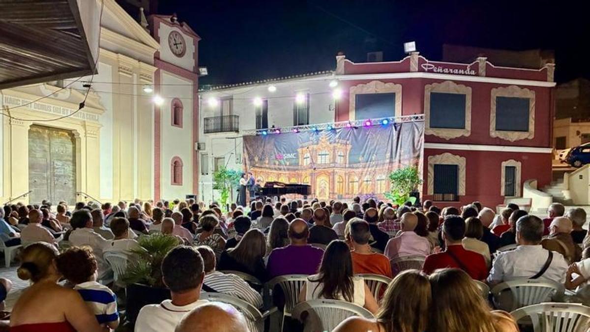 Tots els concerts se celebren a les 22.30 hores i l’entrada és lliure i gratuïta.