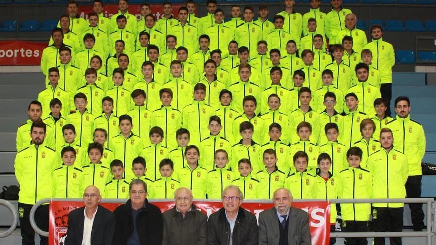 Los jugadores del Club Deportivo Murcia, en la presentación oficial.