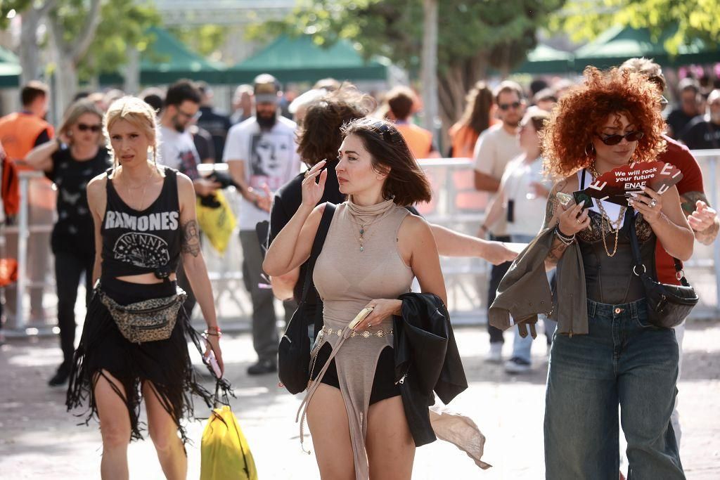 Llegada de los primeros asistentes al Warm Up 2025 (viernes)