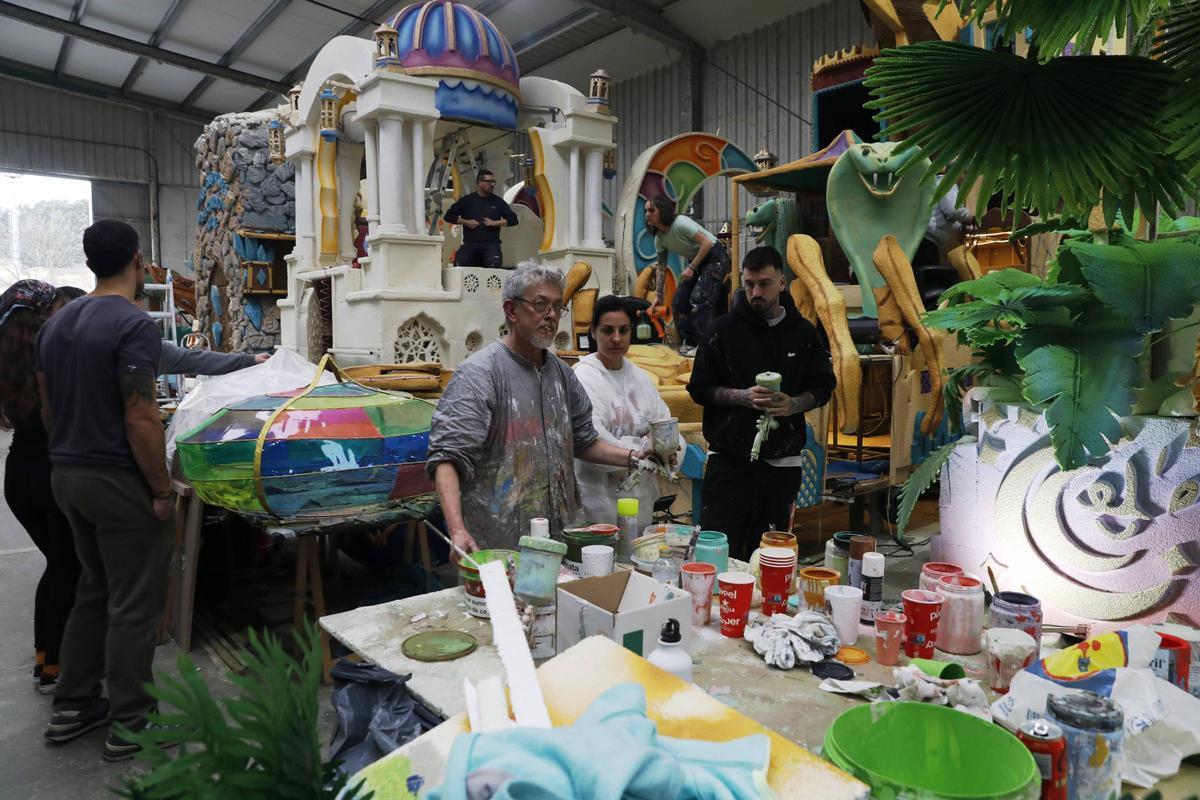 EN IMÁGENES: El jurado del Descenso de Galiana visita las naves del Antroxu