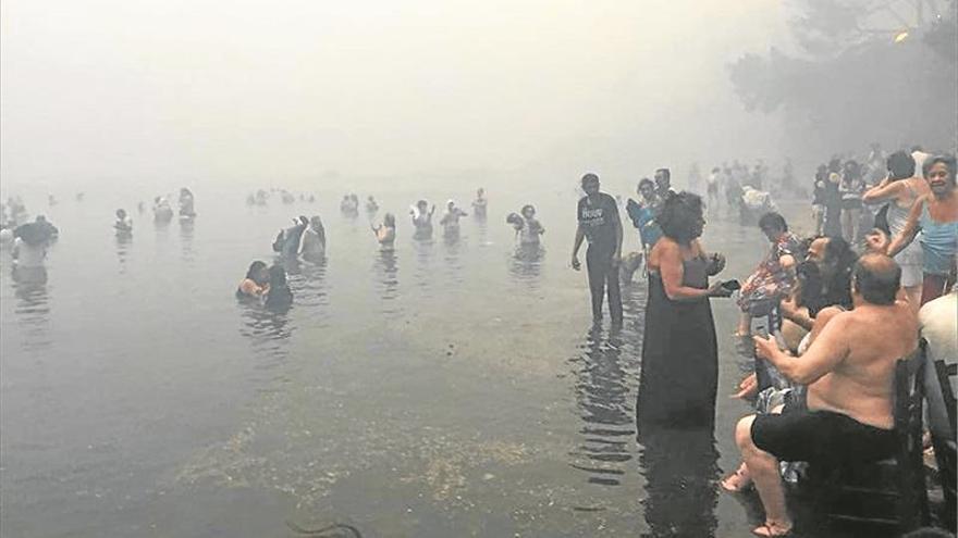 Fuego mortal en Grecia