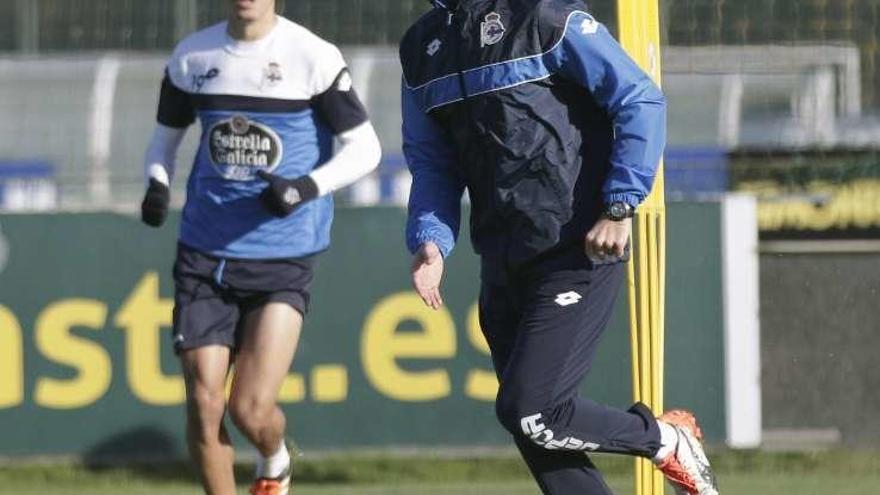 Víctor Sánchez, durante un entrenamiento en Abegondo.