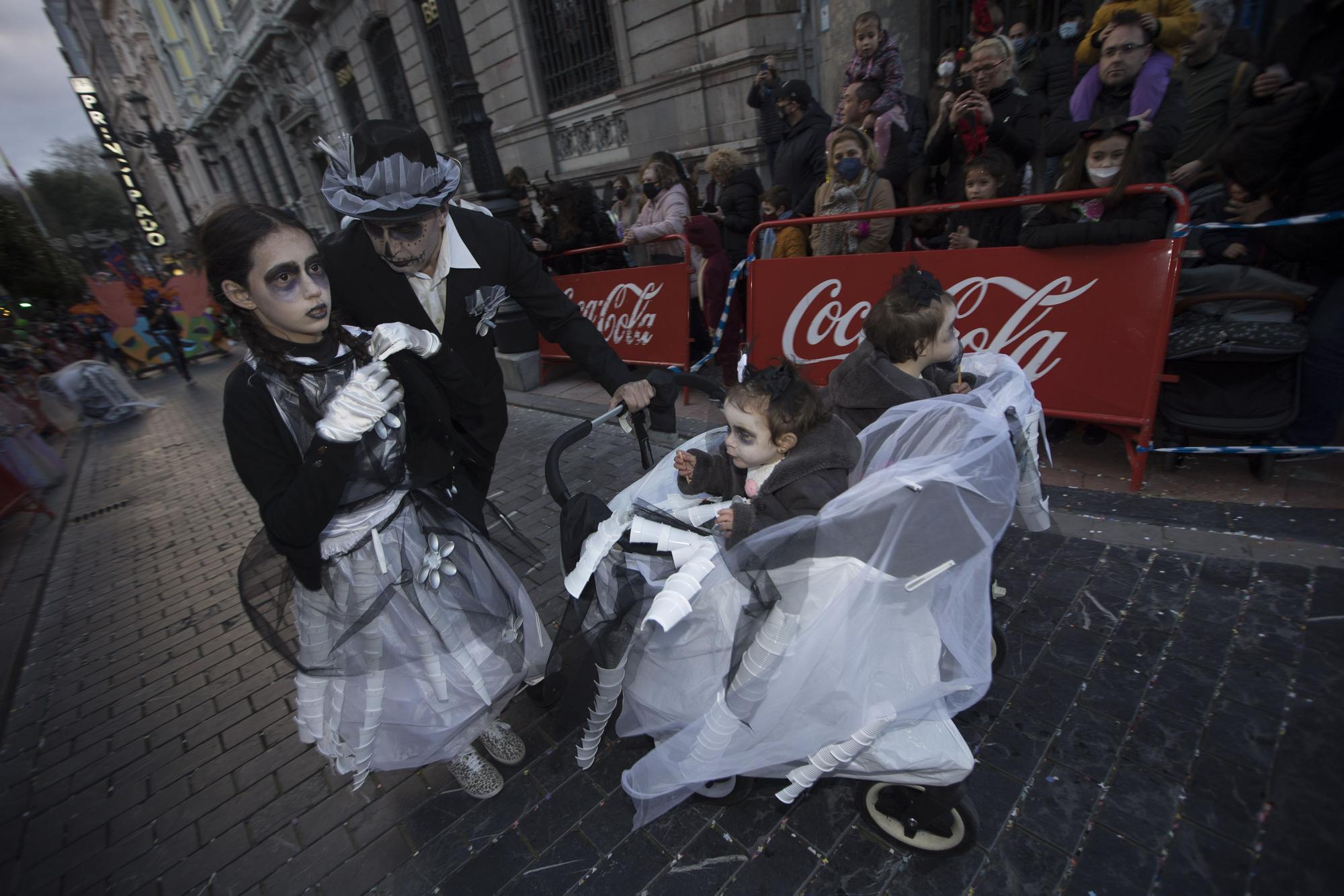 Galería de fotos: Así fue el gran desfile del carnaval en Oviedo