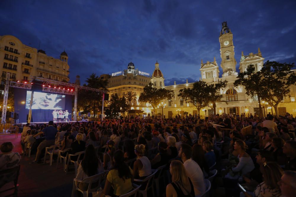 Cine Karaoke en la plaza del Ayuntamiento