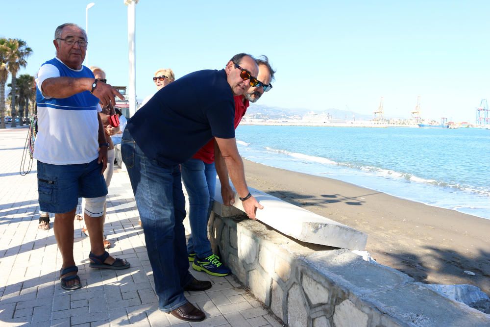 Los vecinos del barrio de Huelin se quejan del mal estado de la playa y piden responsabilidades al Ayuntamiento de Málaga