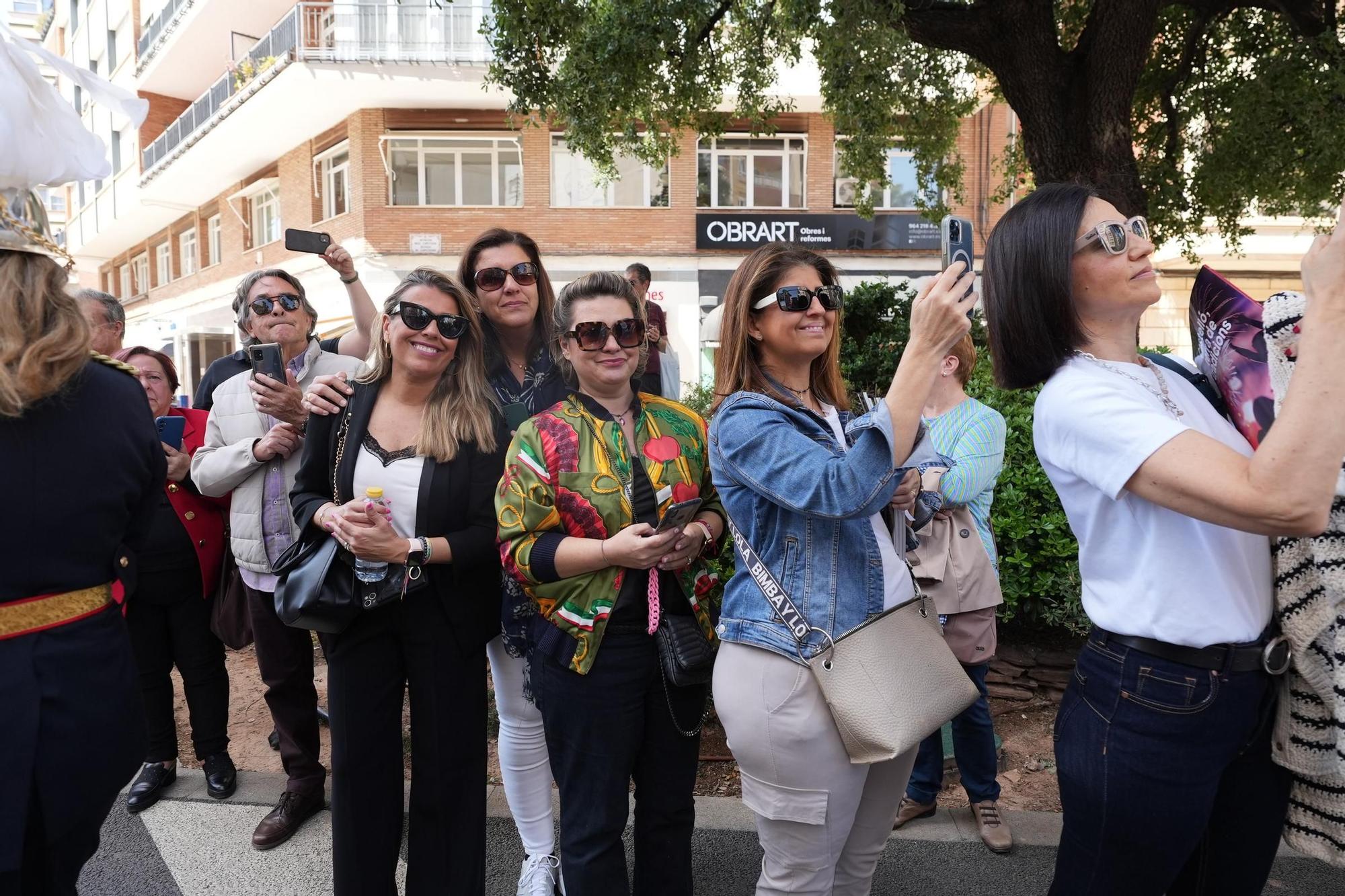 Galería de imágenes: La Virgen del Lledó sale de la basílica para ir a la ciudad