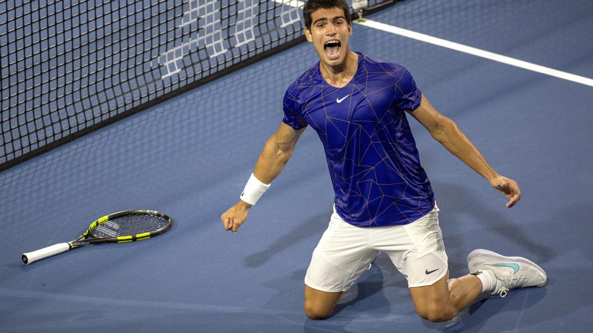 Carlos Alcaraz celebra su triunfo en los cuartos de final de Miami