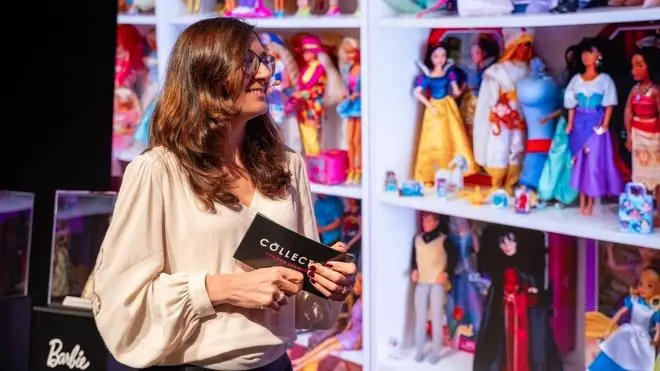 Barbie, Monster High y un ejército de coleccionistas toman Madrid: Mattel monta una “galería de arte con muñecas”