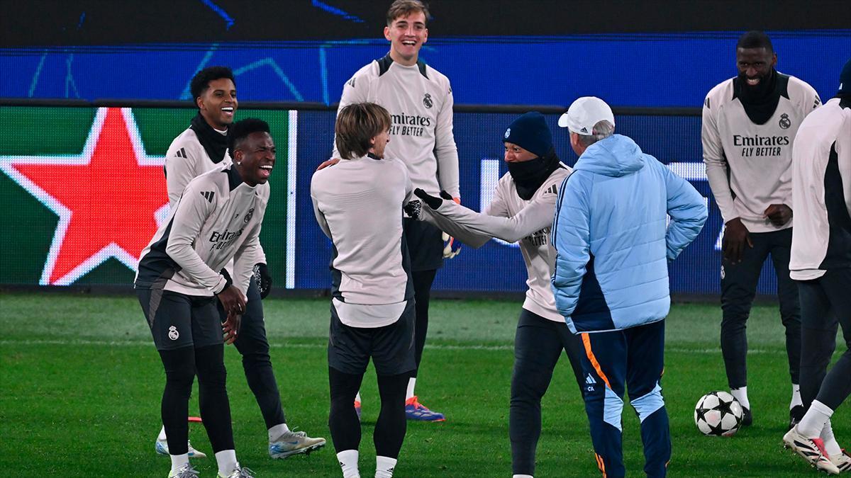 Vinicius acapara los focos en el último entrenamiento antes del duelo ante el Atalanta