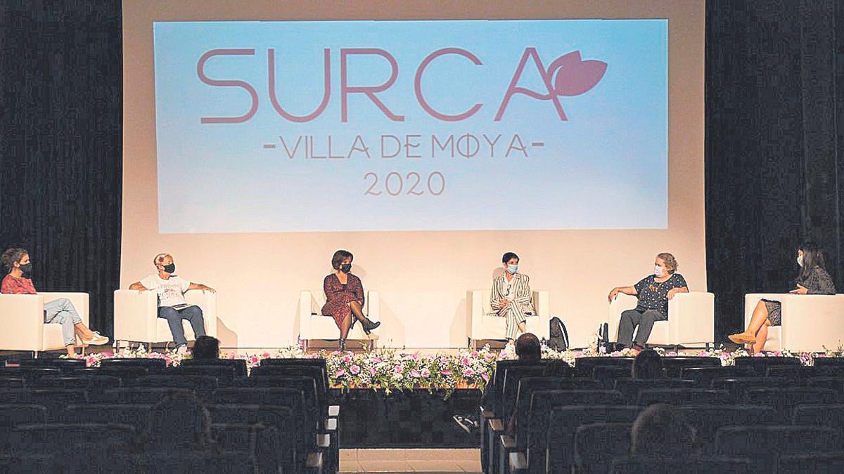 Mesa redonda con Chicha Reina, Pino Berbel, Natalia Medina, Luna Bengoechea y Coralia Quintana.