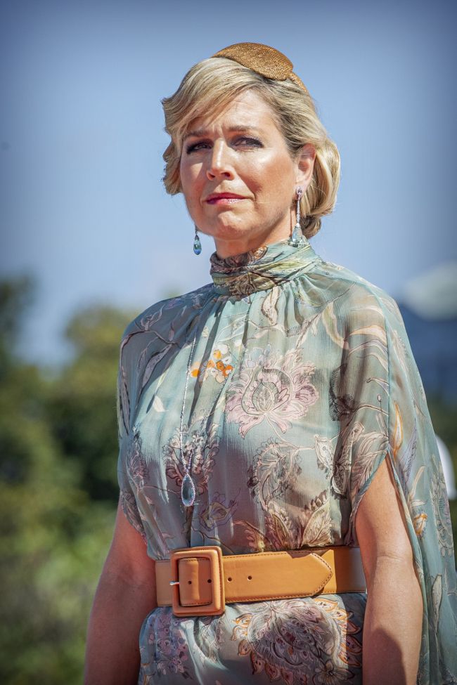 Máxima de Holanda look en Indonesia