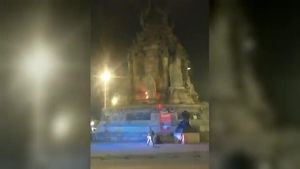 incendio estatua colon