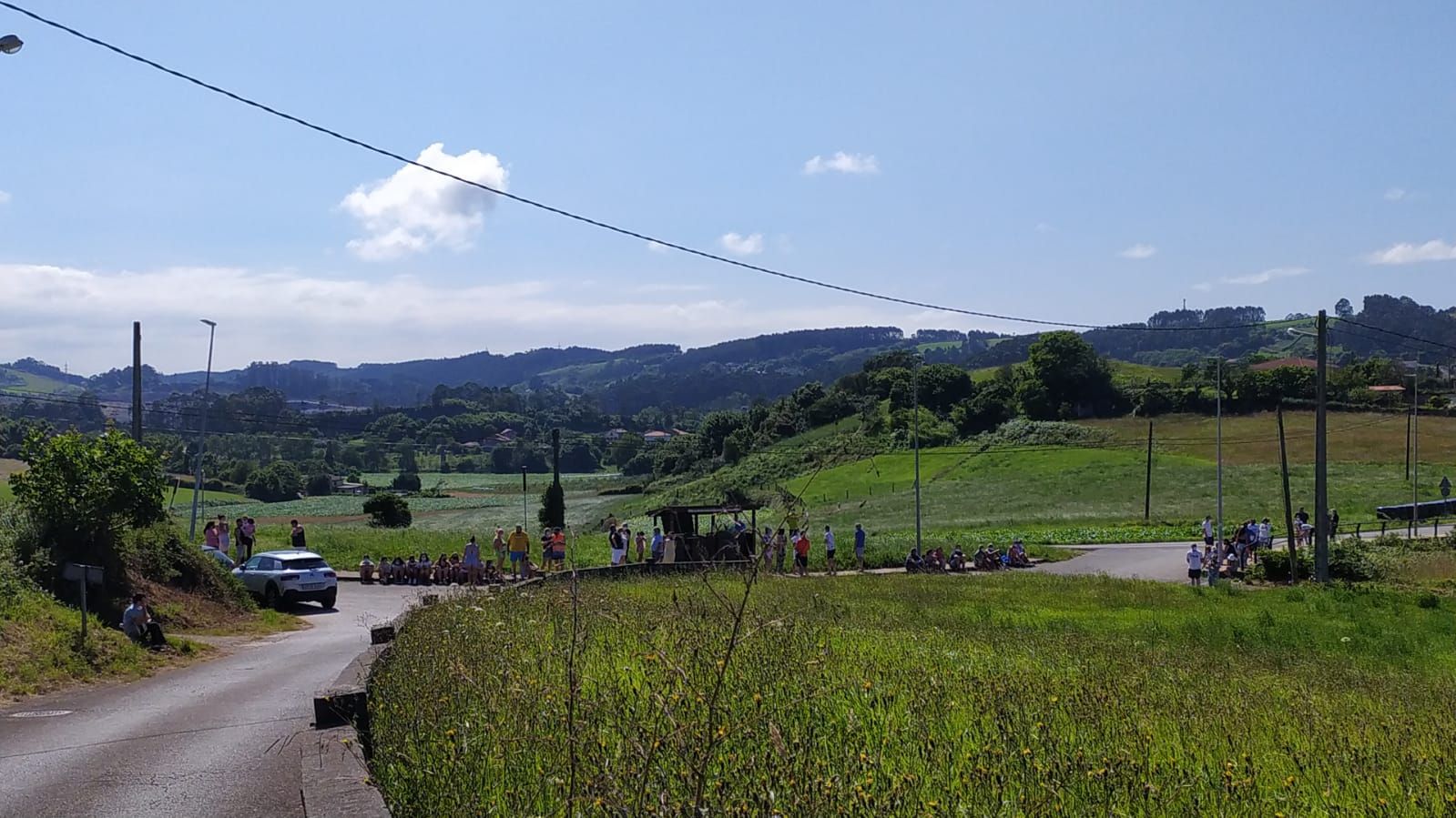 La rotura de una tubería de gas obliga a desalojar el camping de Perlora y la Ciudad Residencial