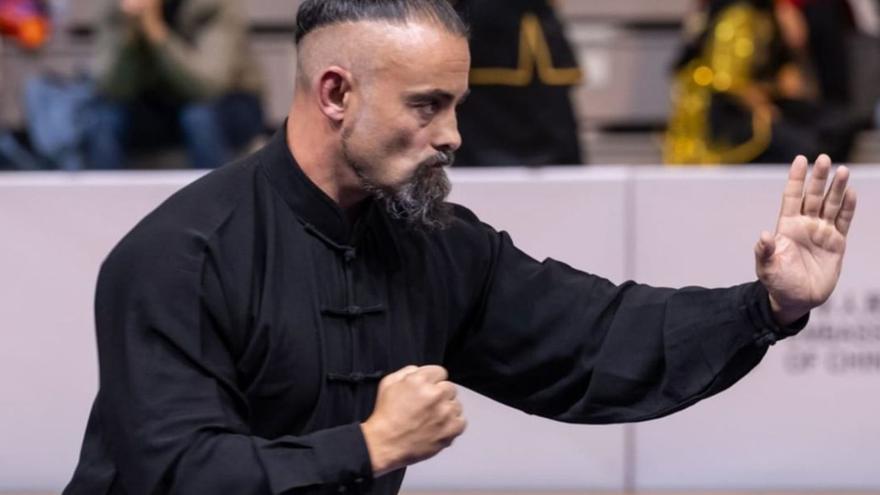 Conoce al gijonés con más de 150 medallas internacionales y que conquista el continente asiático
