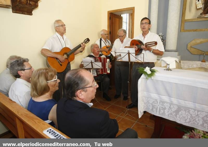 GALERÍA DE FOTOS- La ermita del Carmen de Castellón celebra una participativa misa