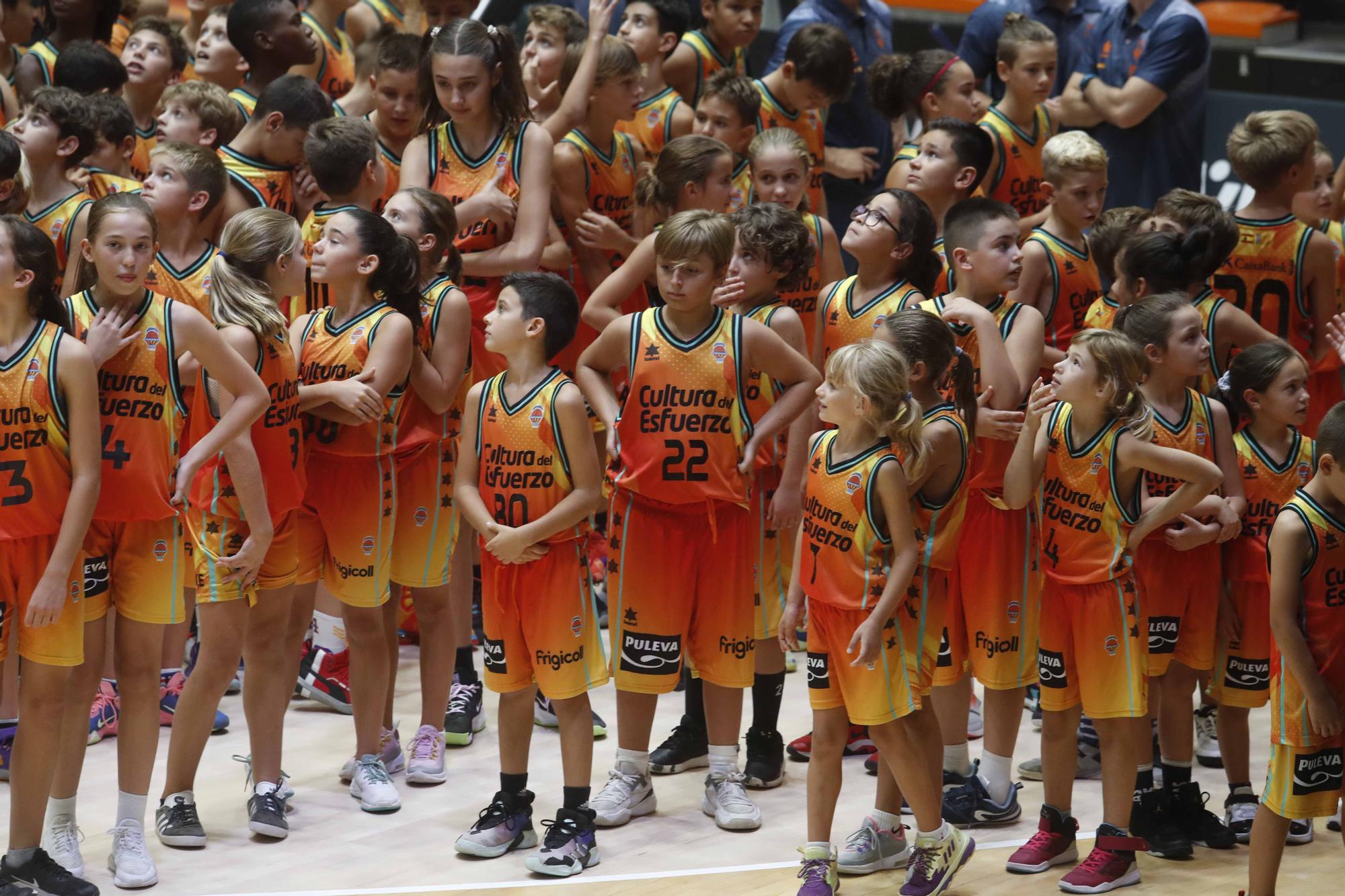 Presentación del Valencia Basket en La Fonteta