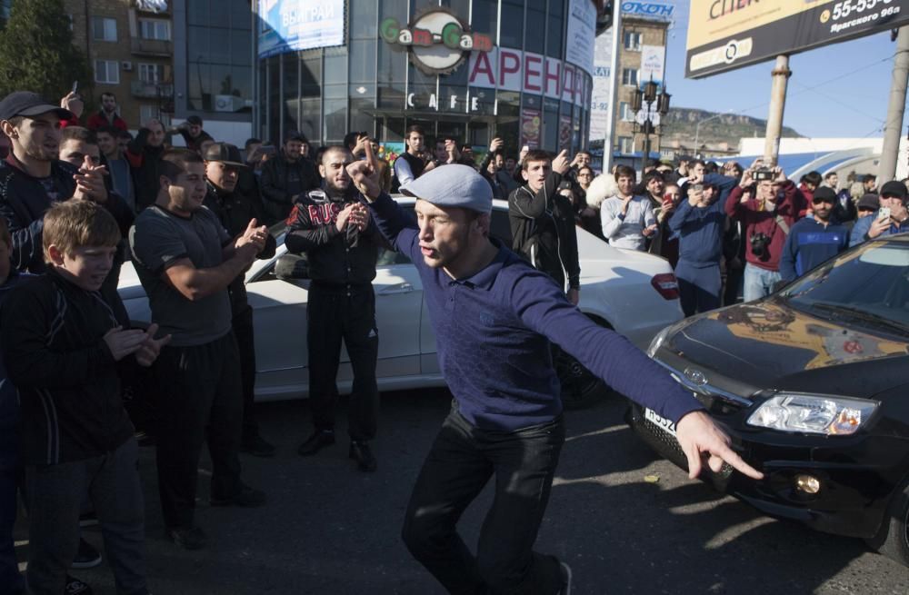 Batalla campal tras la victoria de Khabib Nurmagom