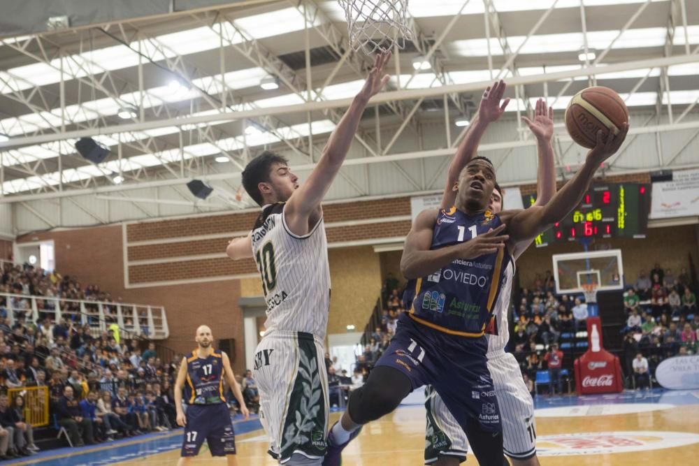 Unión Financiera 67 - 72 peñas Huesca