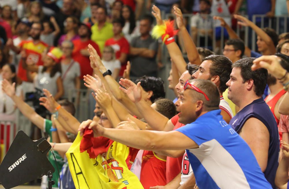 La selección vence a Venezuela en su último amistoso en España a nueve días del Eurobásket, con Pau y Marc campando a sus anchas y liderando al equipo de Scariolo en Málaga: 90-62
